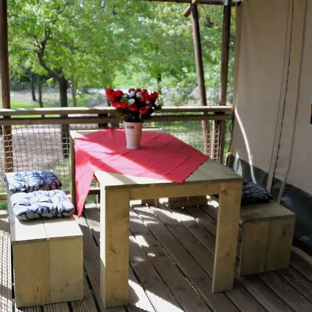 Glamping Holidays - Casa Tartufo *