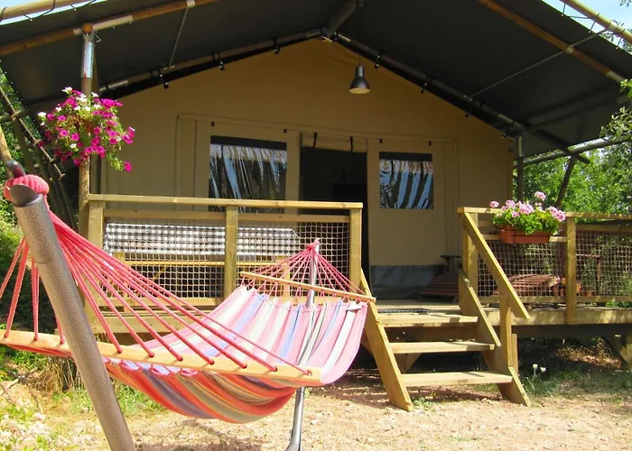 Glamping Holidays - Casa Tartufo Radicosa